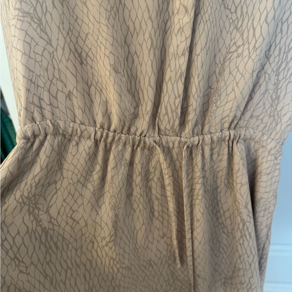 Babaton Cream Patterned Tunic Top - Picture 3 of 4